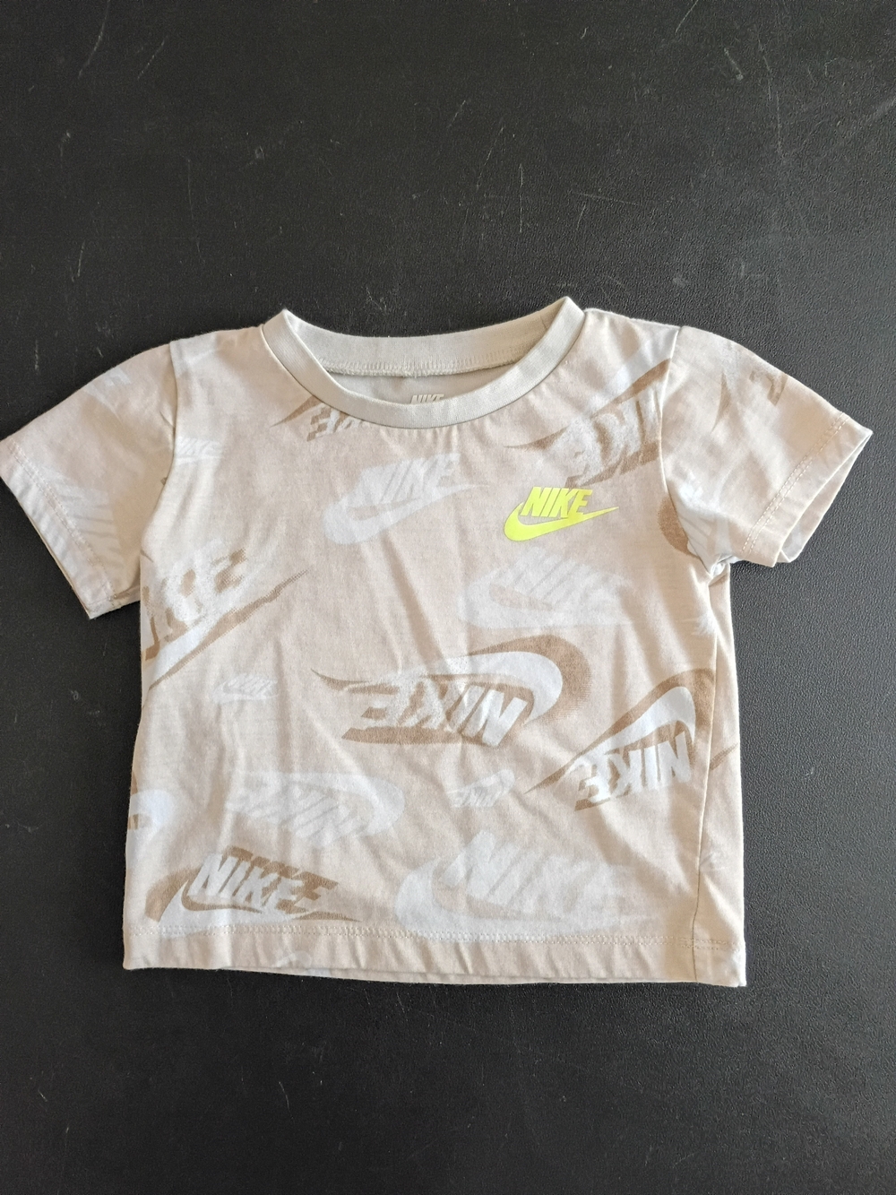 Nike Infant Boys/Girls All-Over Logo Graphic Short Sleeve T-Shirt (Beige/Tan, Si